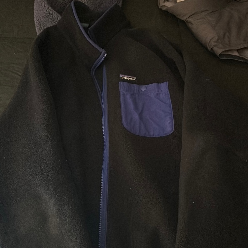 Patagonia jackets jackets are large vest is extra large good condition no burns